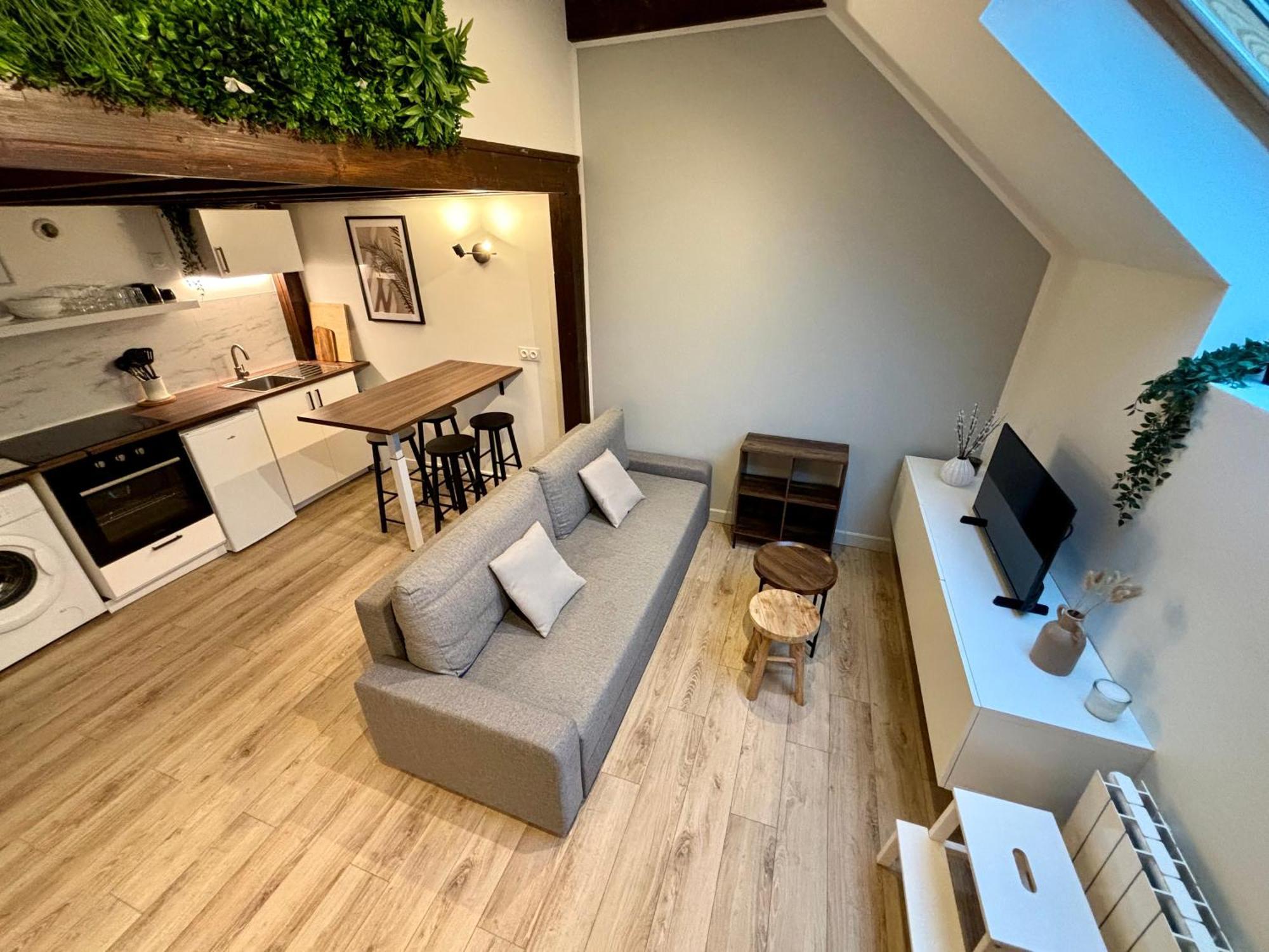 Апартаменты Le Petit Jardin, Proche Gare, Hyper Centre Камбре Экстерьер фото